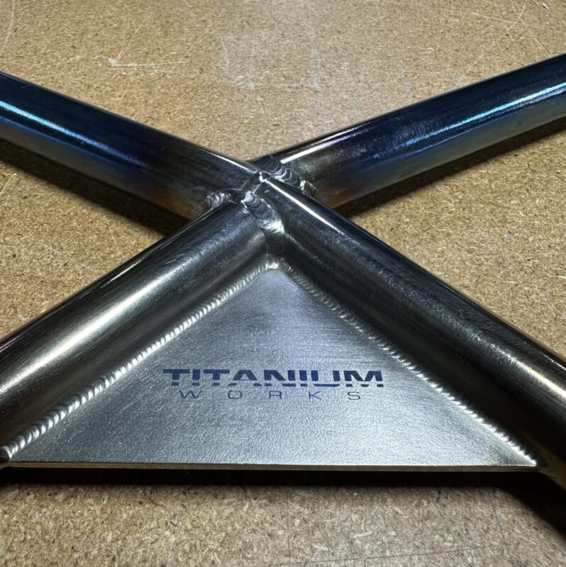 Titanium Works X-Brace for R8 / Huracan